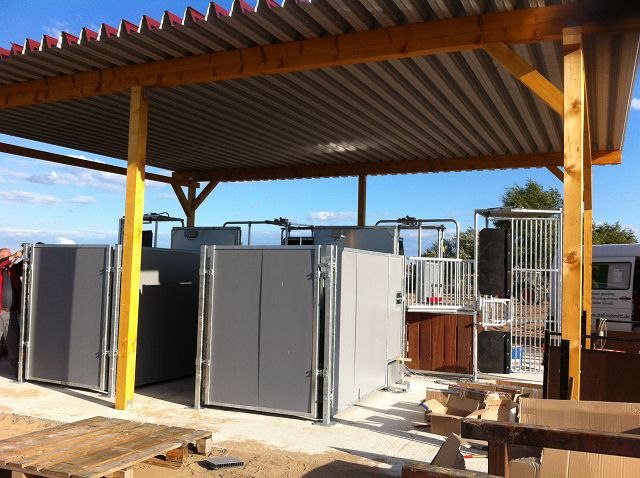 k-Raufutterautomat_hinten